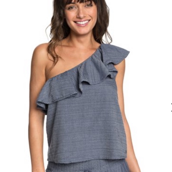 Roxy Tops - 🆕 NWT Roxy Alcove Moment Cold Shoulder Top Medium